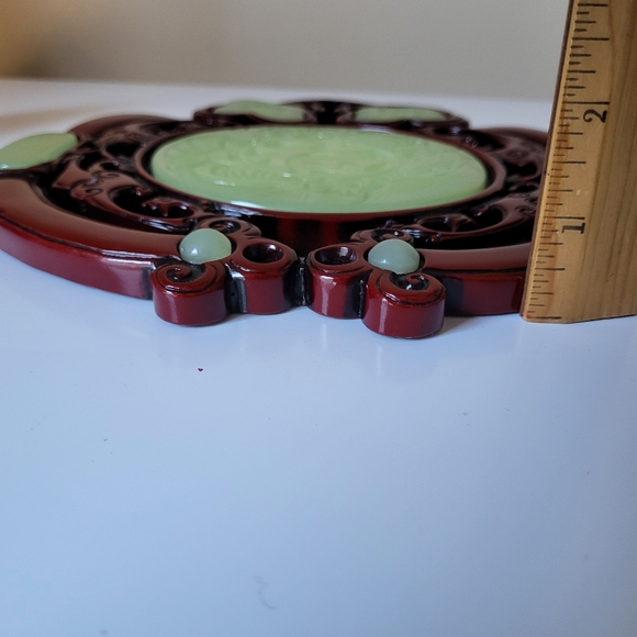 Faux Jade and Resin Decorative Chinese Wall Hanging - Picture 13 of 15